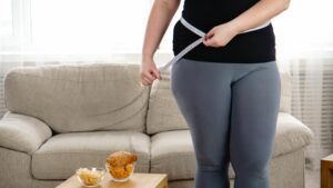 Une femme complexée par son poids