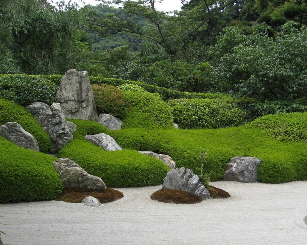 Comment un jardin zen peut apporter sérénité et harmonie