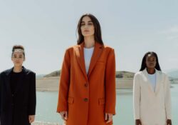 Femme habillé avec des vêtements tendance